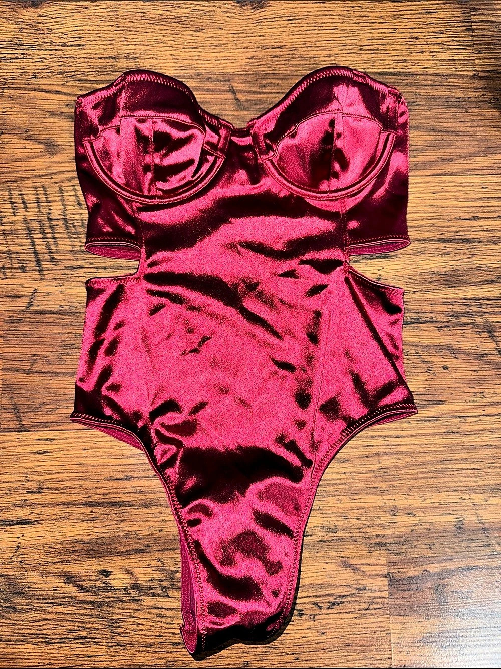 Urban Outfitters Satin Bodysuit in Pink Size XS Like New 2.R.4